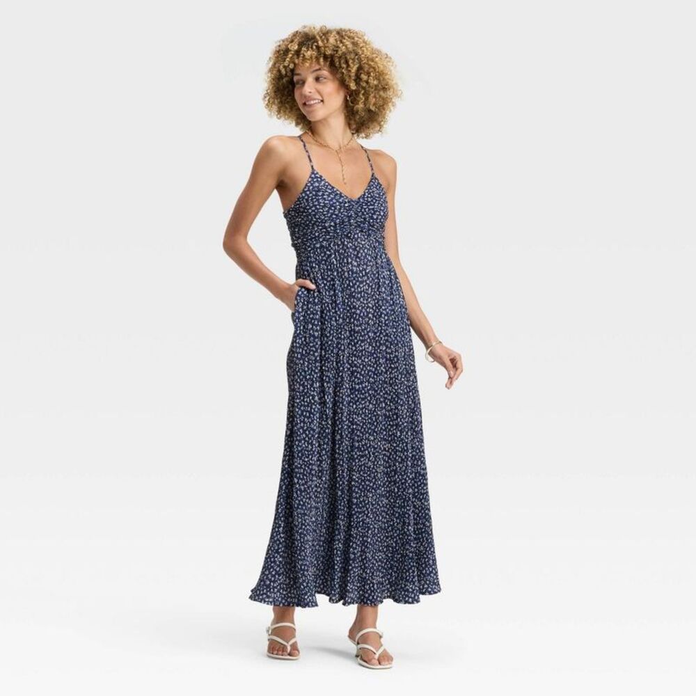 Elegant Blue Floral Maxi Dress